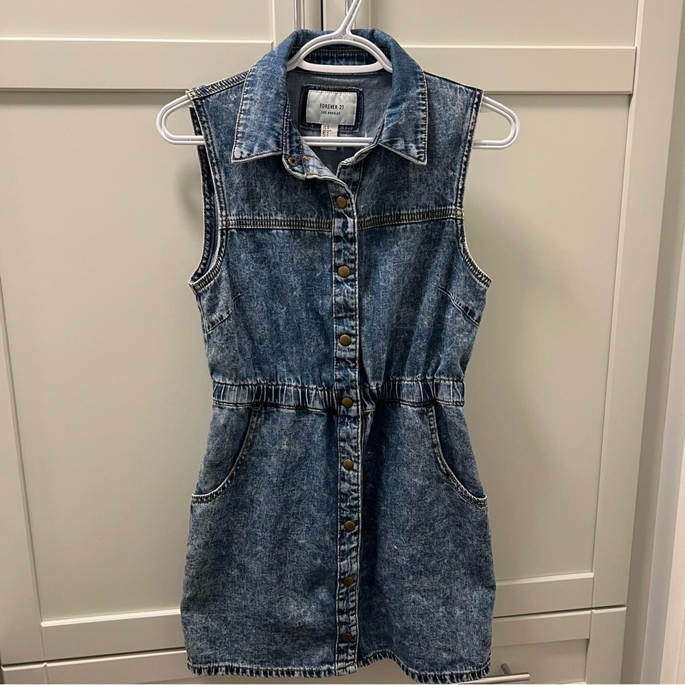 FOREVER 21 Sleeveless Snap Front Denim Dress Acid Wash Women's Size Small